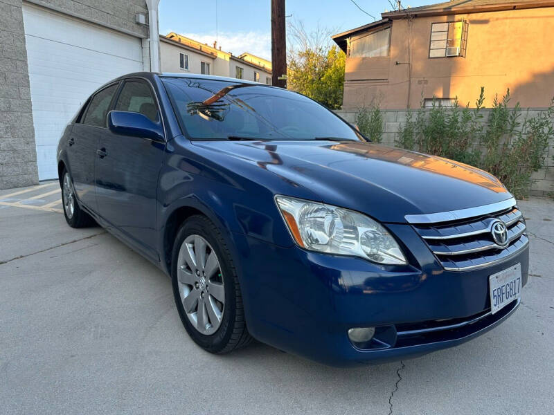 2005 Toyota Avalon for sale at Oro Cars in Van Nuys CA