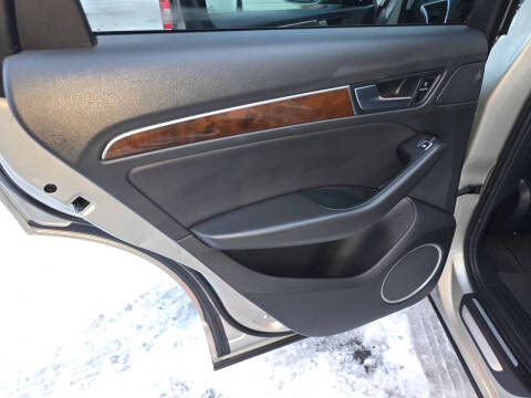 2017 Audi Q5 2.0T quattro Premium Plus