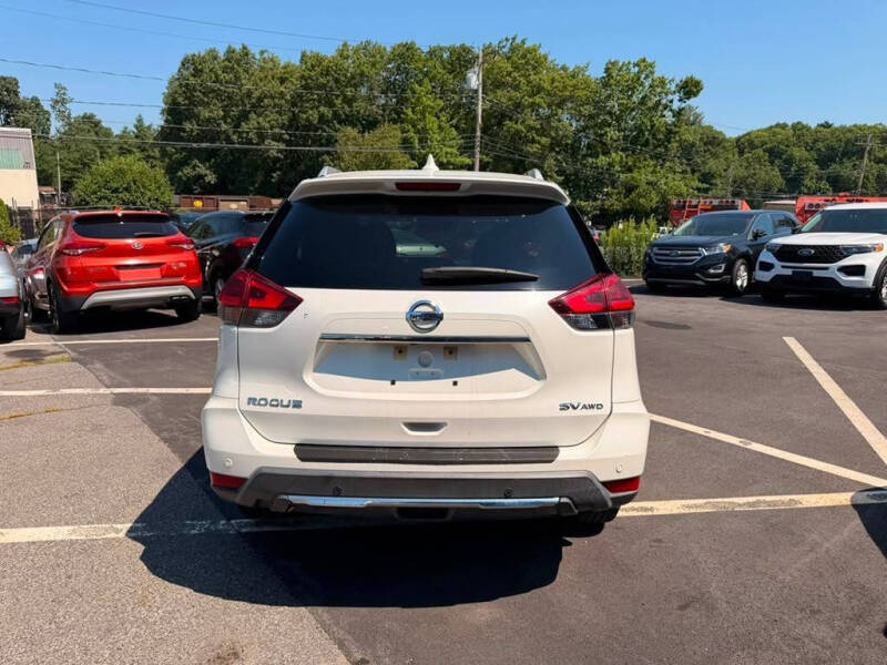 2019 Nissan Rogue SV