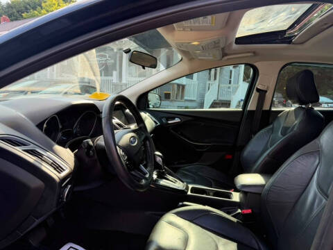 2017 Ford Focus Titanium
