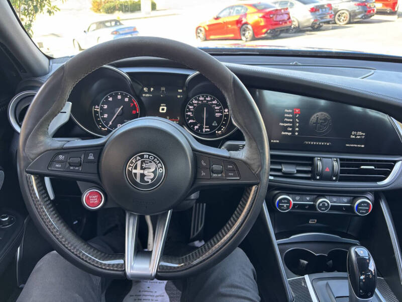 2018 Alfa Romeo Giulia Quadrifoglio