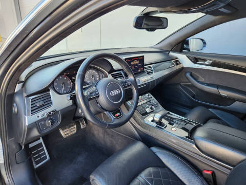2013 Audi S8 4.0T quattro