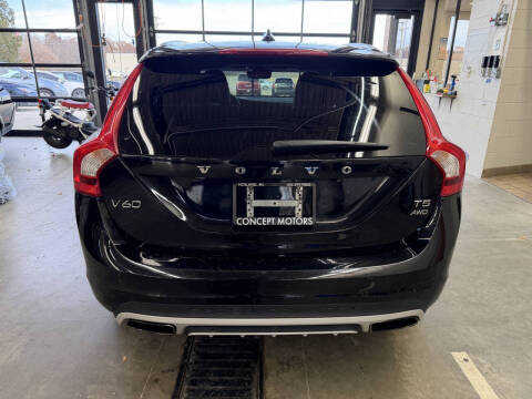 2016 Volvo V60 Cross Country T5