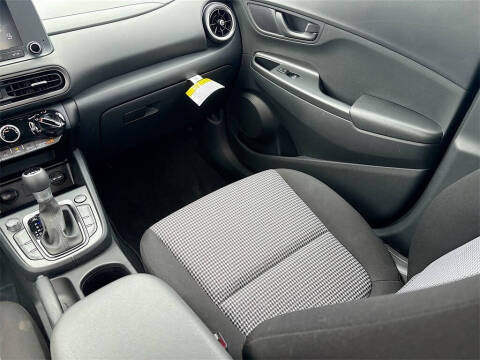 2023 Hyundai Kona SE