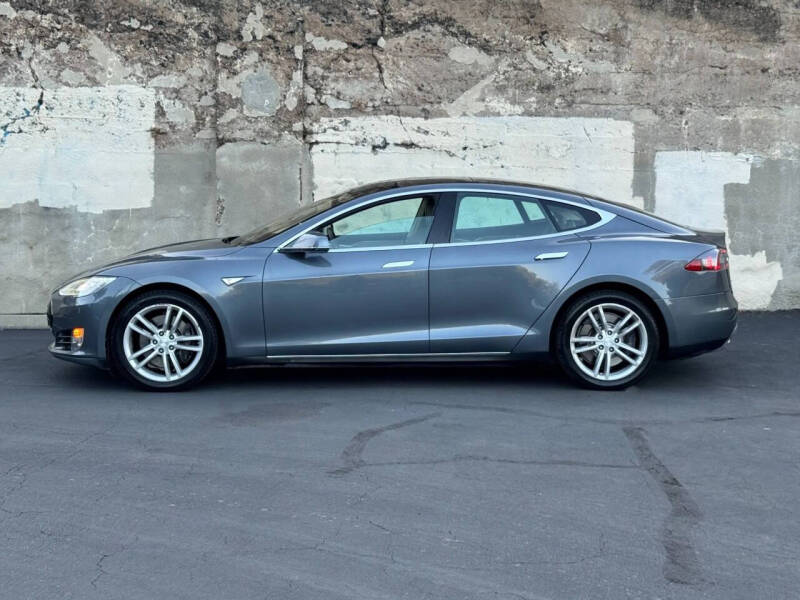 2013 Tesla Model S
