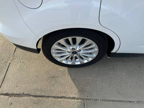 2017 Ford C-MAX Hybrid SE