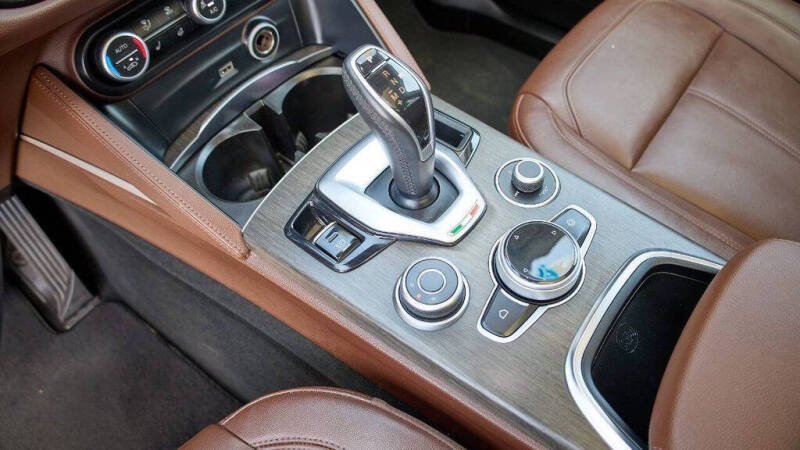 2021 Alfa Romeo Stelvio Ti Sport