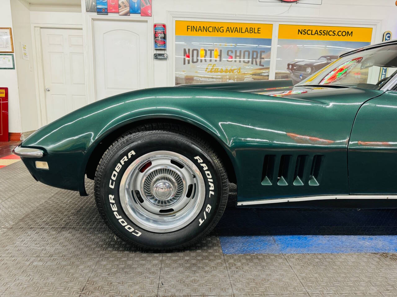 1968 Chevrolet Corvette 12