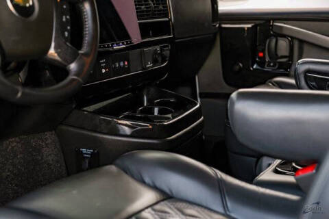 2023 Chevrolet Express 2500