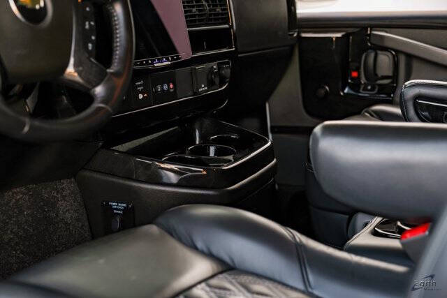 2023 Chevrolet Express 2500