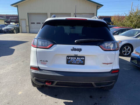 2020 Jeep Cherokee Trailhawk