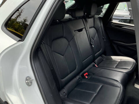 2021 Porsche Macan