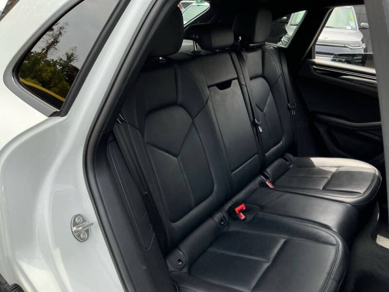 2021 Porsche Macan