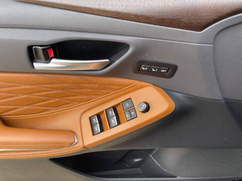 2022 Toyota Avalon Hybrid Limited