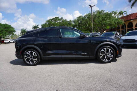 2025 Ford Mustang Mach-E Select