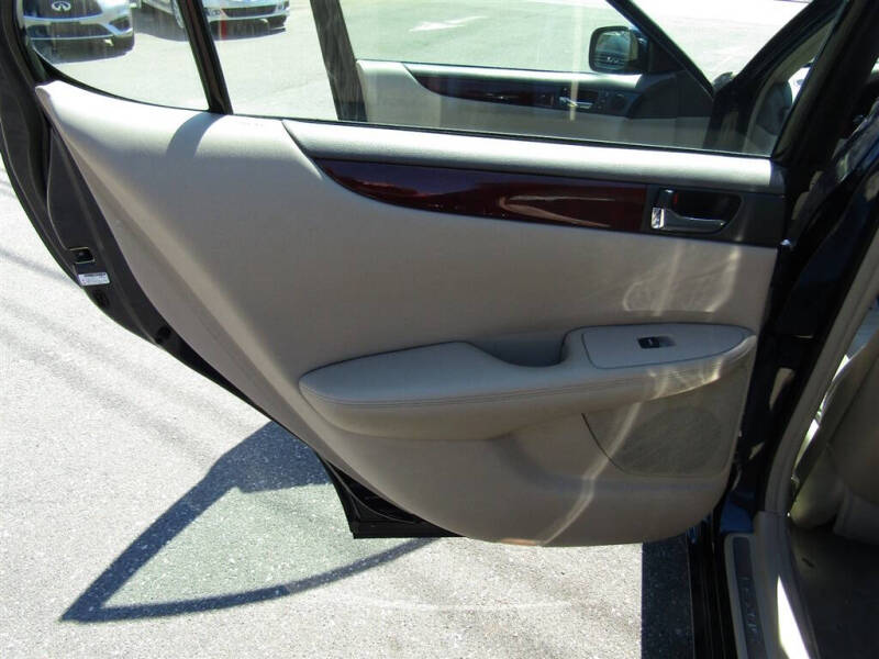 2004 Lexus ES 330