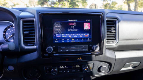 2022 Nissan Frontier SV