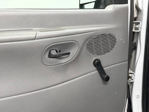 2003 Ford E-Series E-350 SD XL