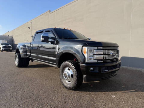 2017 Ford F-350 Super Duty Platinum