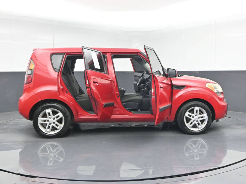 2010 Kia Soul +
