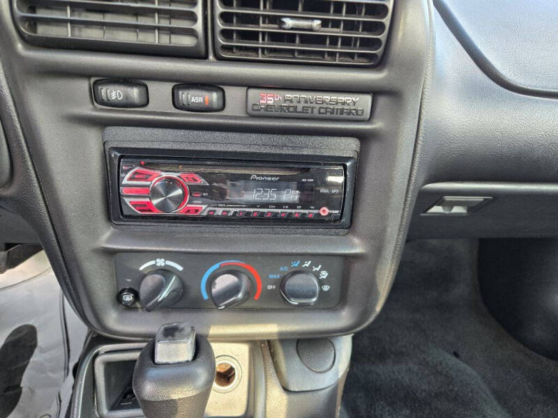 2002 Chevrolet Camaro