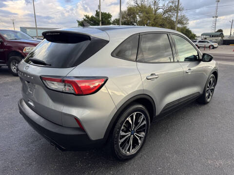 2021 Ford Escape SE