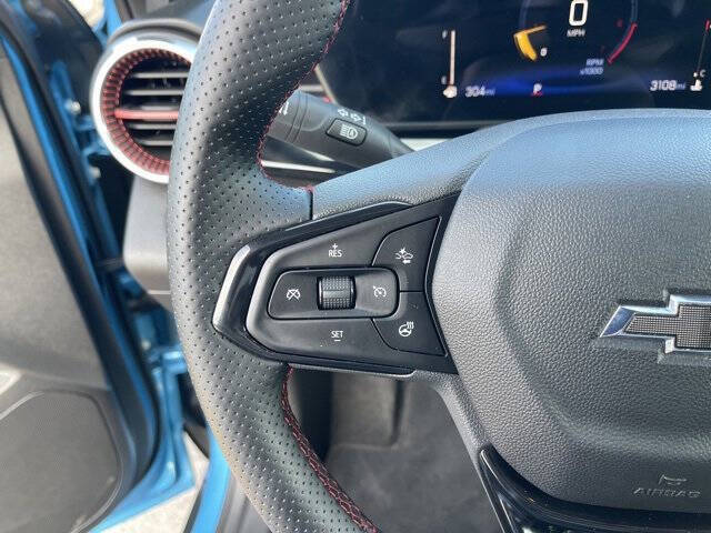 2025 Chevrolet Trax RS