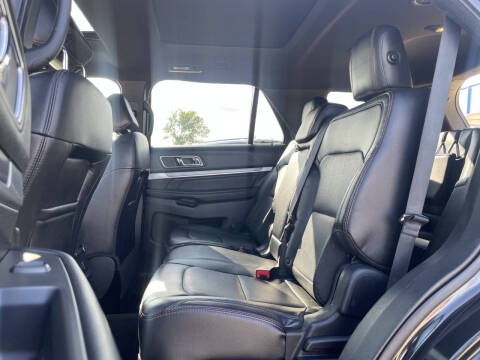 2017 Ford Explorer Sport