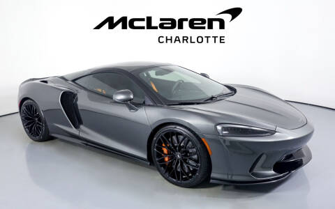 2022 McLaren GT