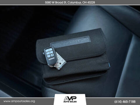 2021 Honda Pilot Touring w/Rear Captain's Chairs