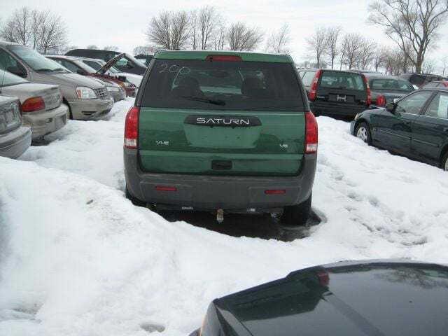 Green 2003 Saturn Vue Base Fwd 4dr SUV 1