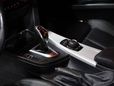 2018 BMW 3 Series 330i