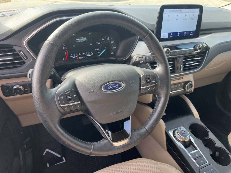 2020 Ford Escape SEL