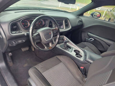 2022 Dodge Challenger SXT