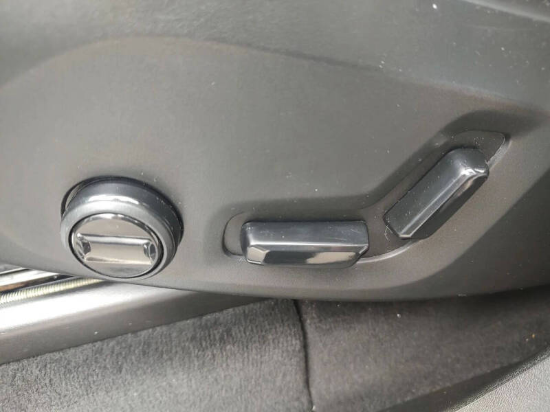 2022 Volvo XC90 T5 Momentum