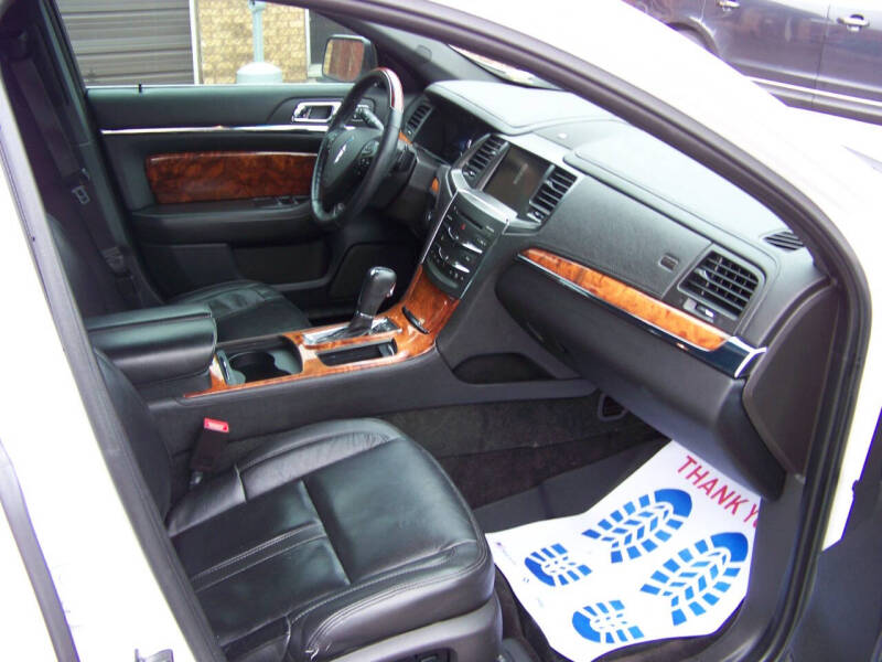 2014 Lincoln MKS