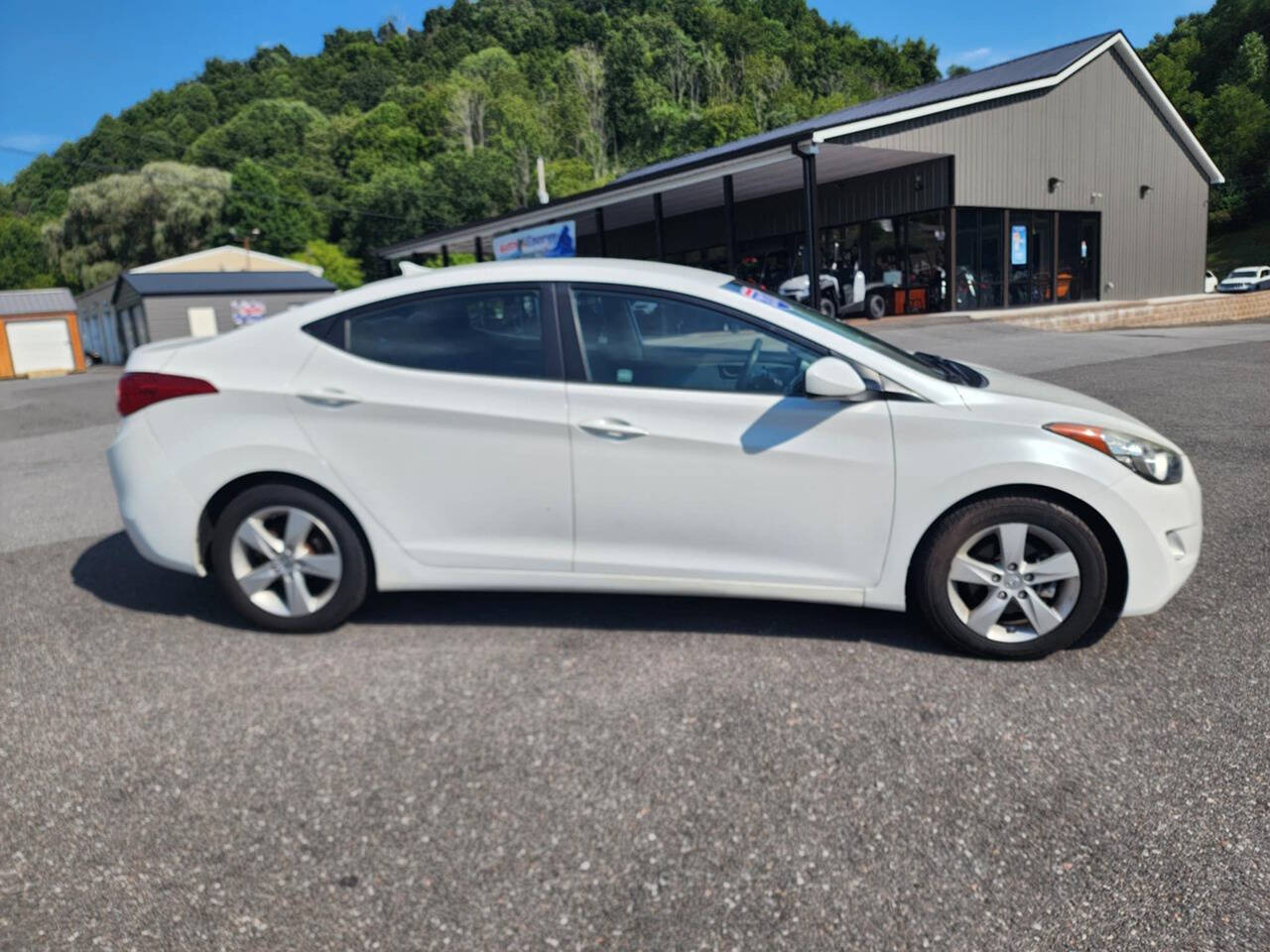 2013 Hyundai ELANTRA for sale at Auto Energy in Lebanon, VA