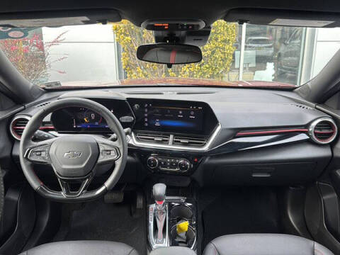 2025 Chevrolet Trax RS