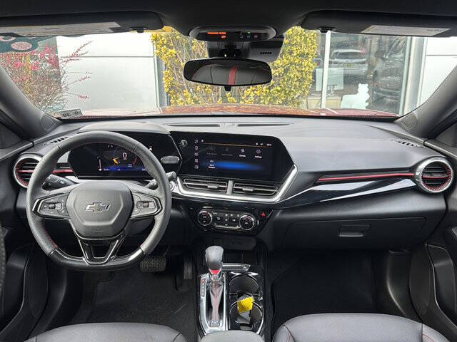 2025 Chevrolet Trax RS