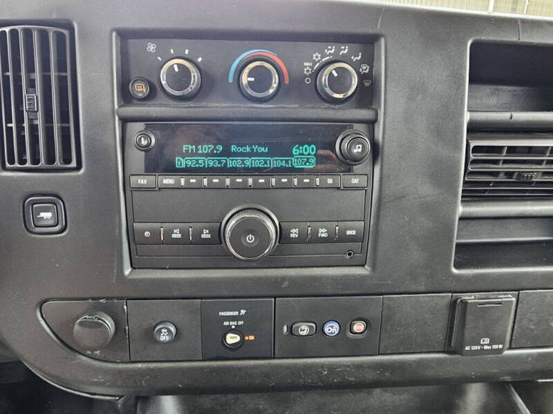2017 Chevrolet Express 2500