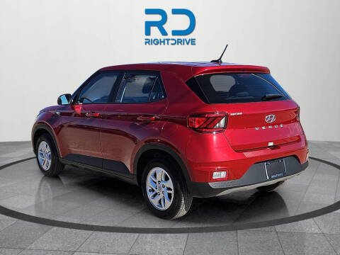 2025 Hyundai Venue SE
