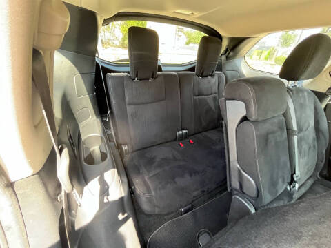 2013 Nissan Pathfinder SV