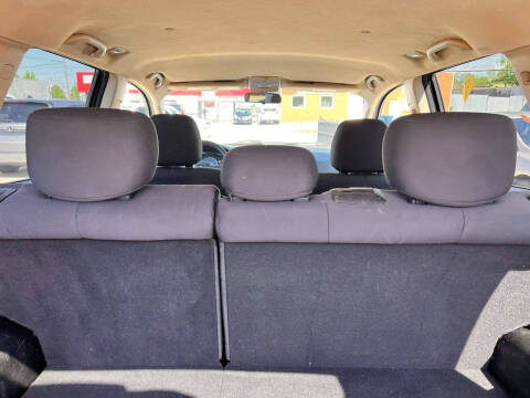 2011 Mitsubishi Endeavor LS