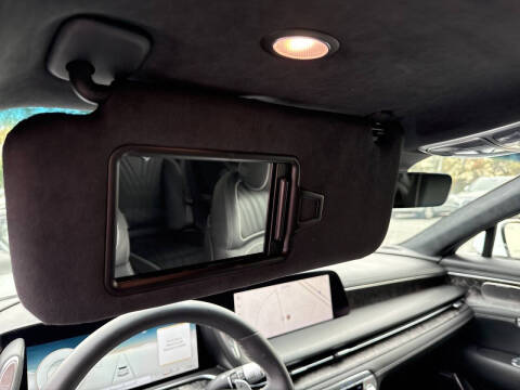 2025 Genesis G90 3.5T e-Supercharger