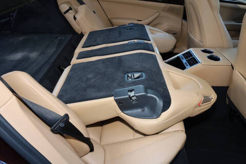 2018 Porsche Panamera 4 Executive