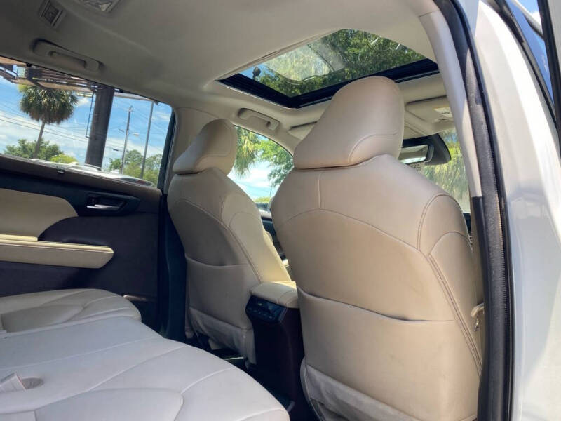 2020 Toyota Highlander XLE