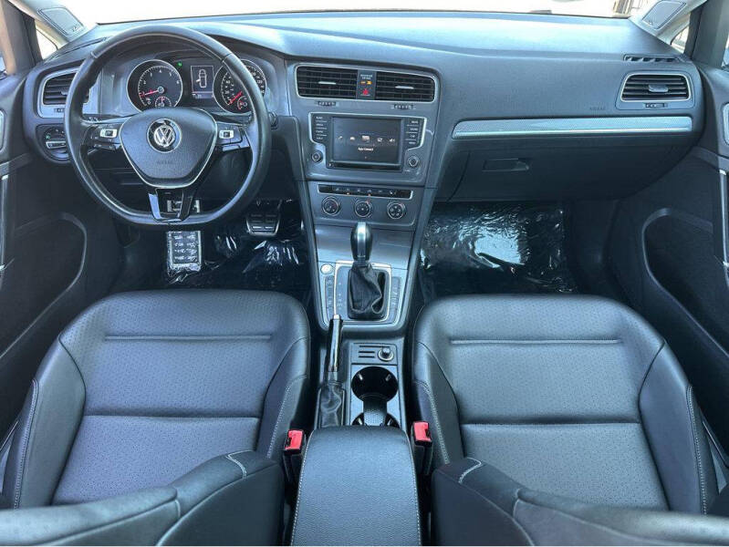 2017 Volkswagen Golf Alltrack TSI SEL 4Motion