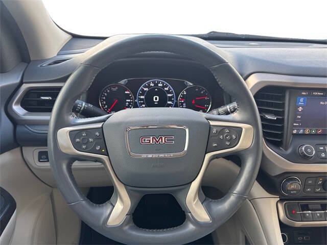 2022 GMC Acadia Denali