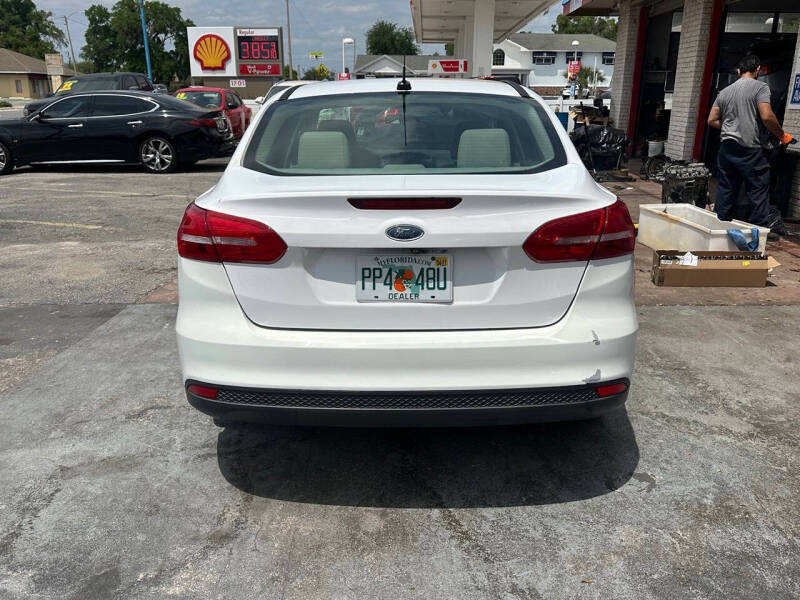 2017 Ford Focus SE