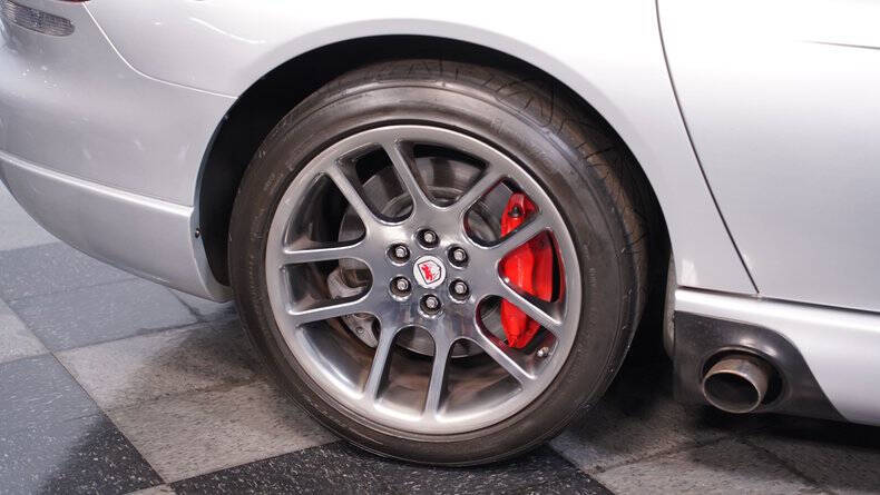 2005 Dodge Viper SRT-10